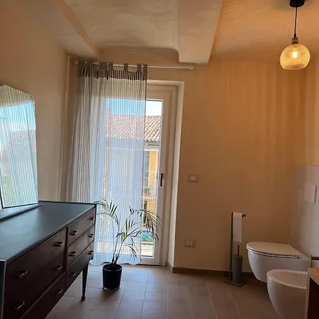 Kiki's Langhe House ホームステイ *